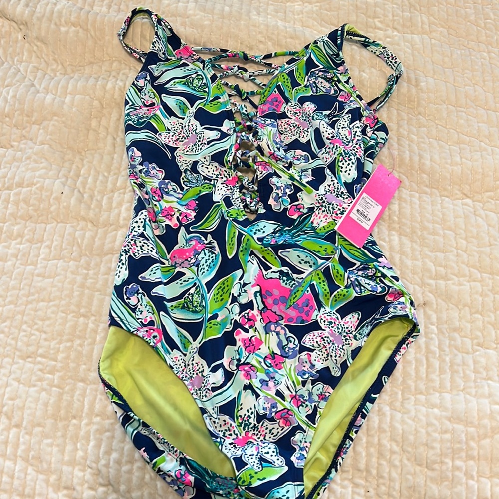 Lilly bathing suit